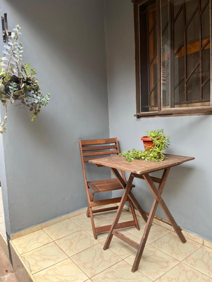 30 Wilson Bed & Breakfast Джинджа Екстериор снимка