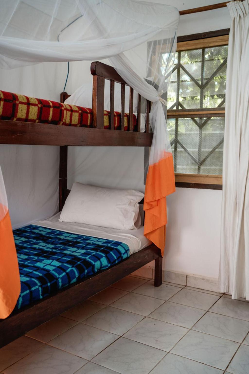 30 Wilson Bed & Breakfast Джинджа Екстериор снимка