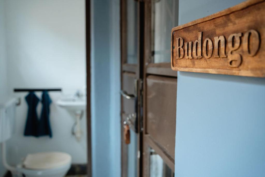30 Wilson Bed & Breakfast Джинджа Екстериор снимка